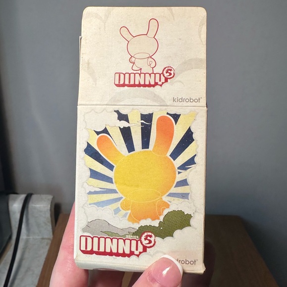 🛍️ Adorable, artsy little trash panda by Kidrobot x Dunny 💚🦝 - Picture 5 of 8